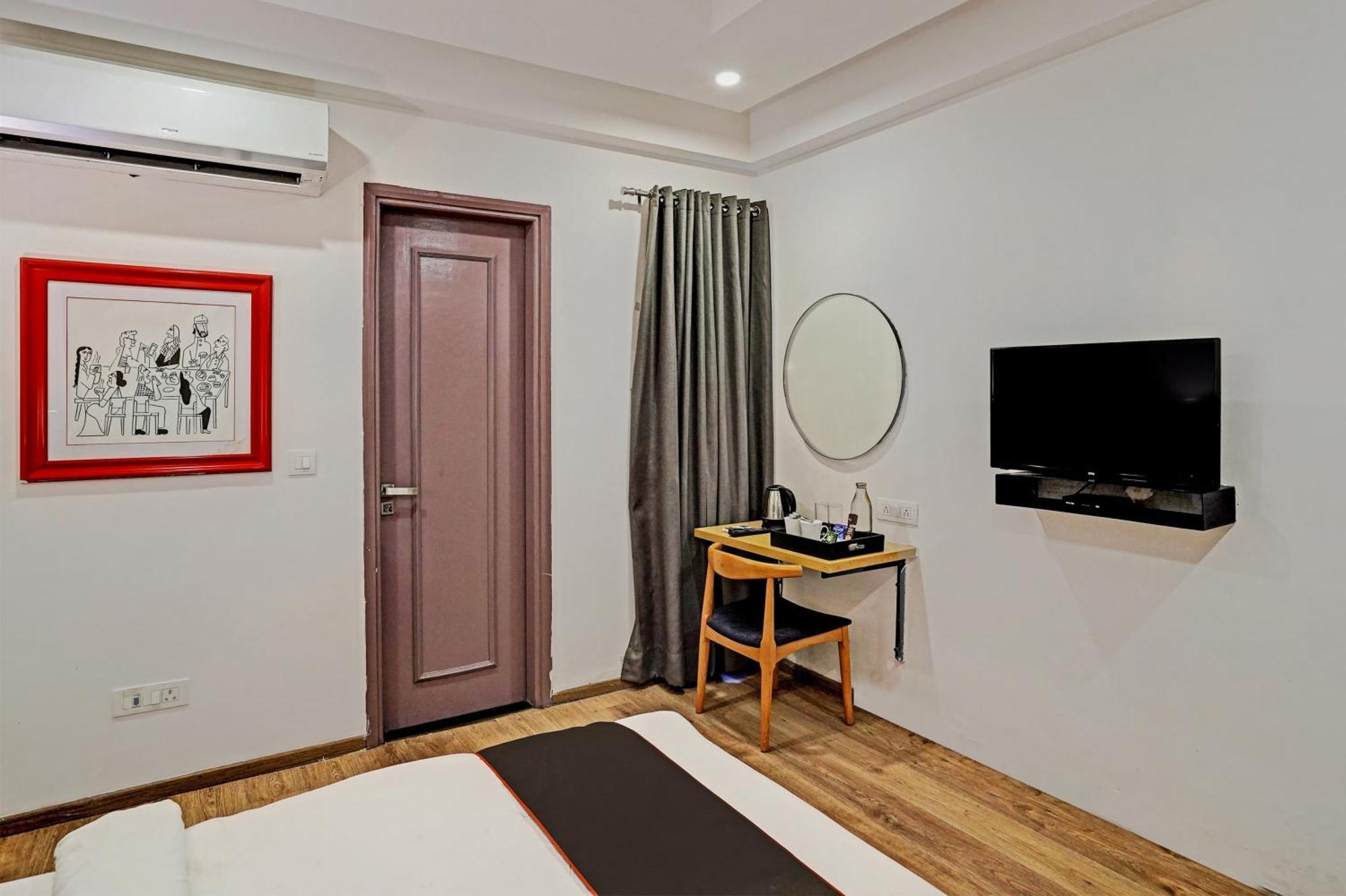 Super Townhouse Sector 57 Near Bestech Central Square Mall Gurgaon Dış mekan fotoğraf