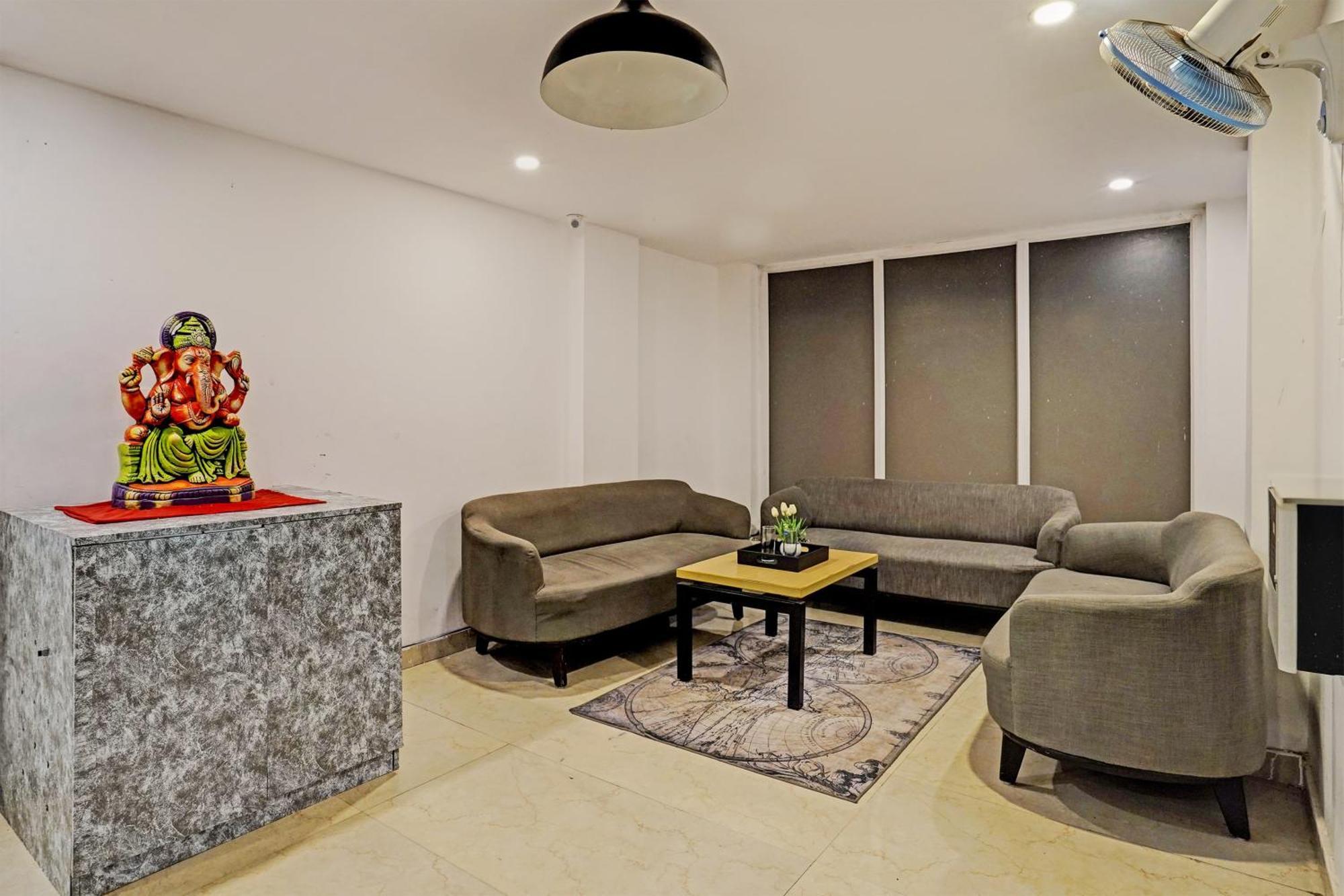 Super Townhouse Sector 57 Near Bestech Central Square Mall Gurgaon Dış mekan fotoğraf